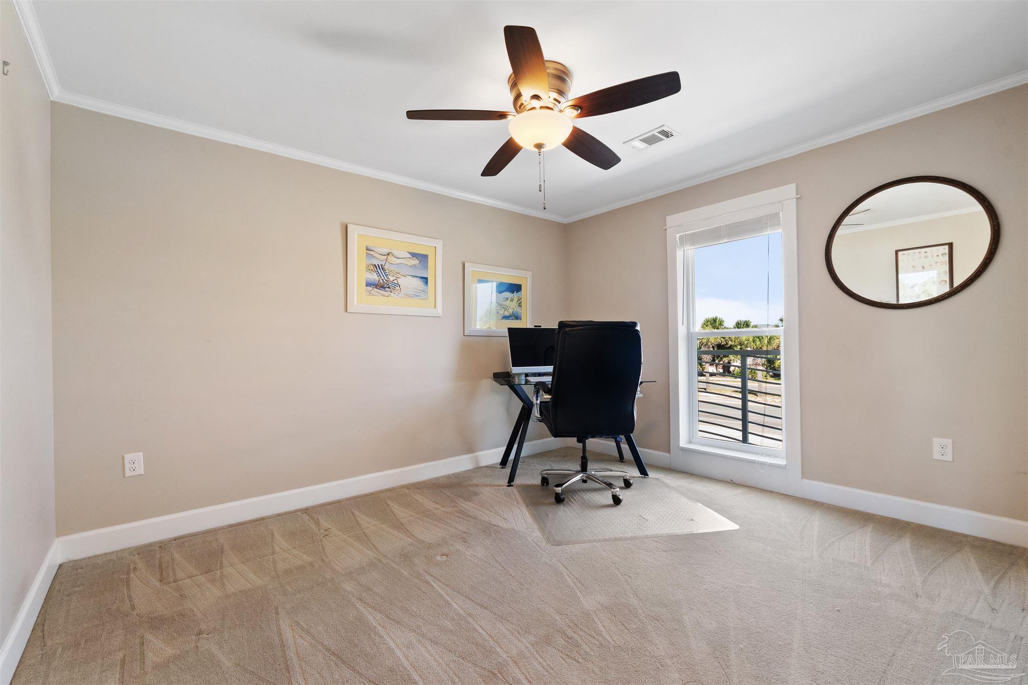 808 Via Deluna Dr