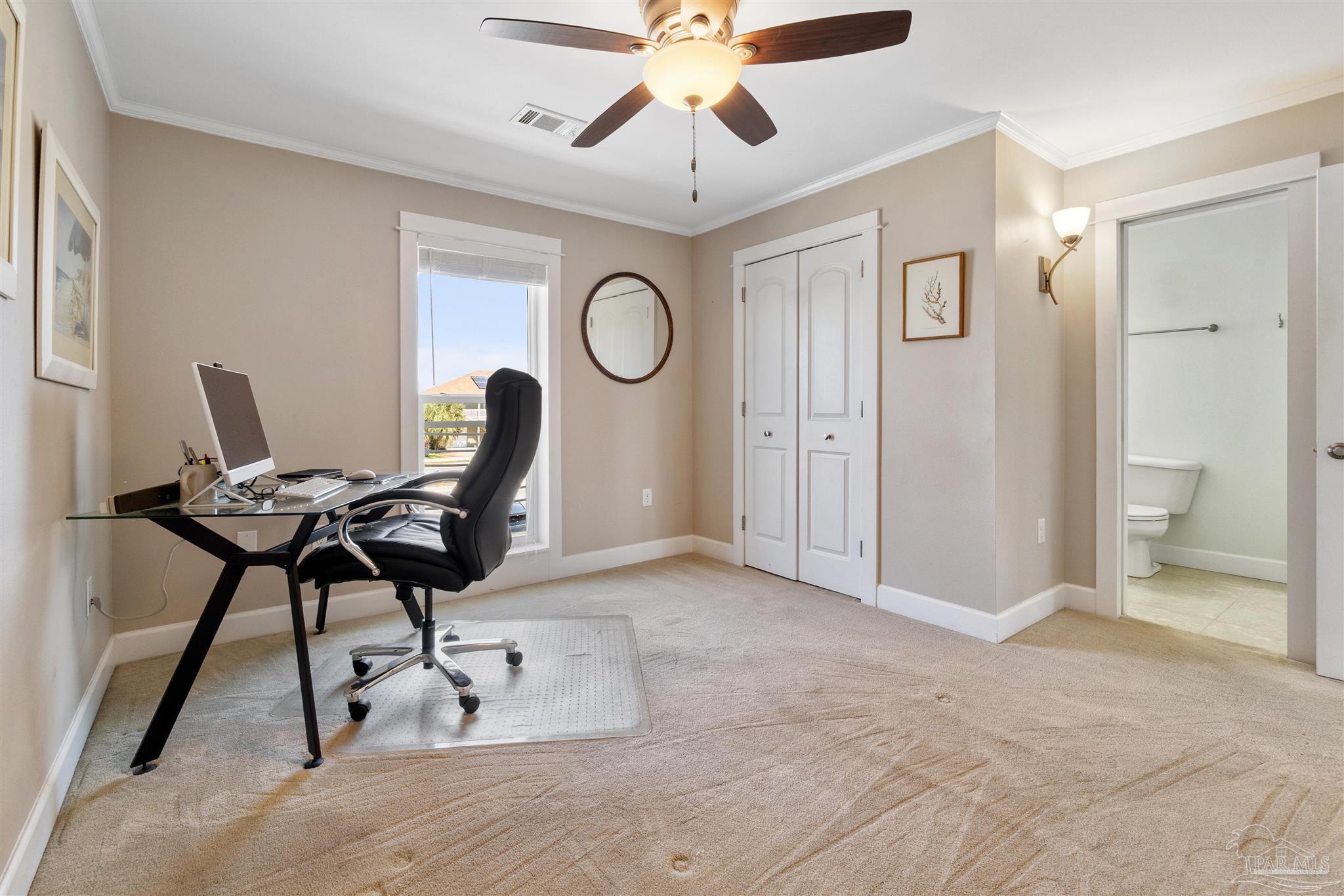 808 Via Deluna Dr