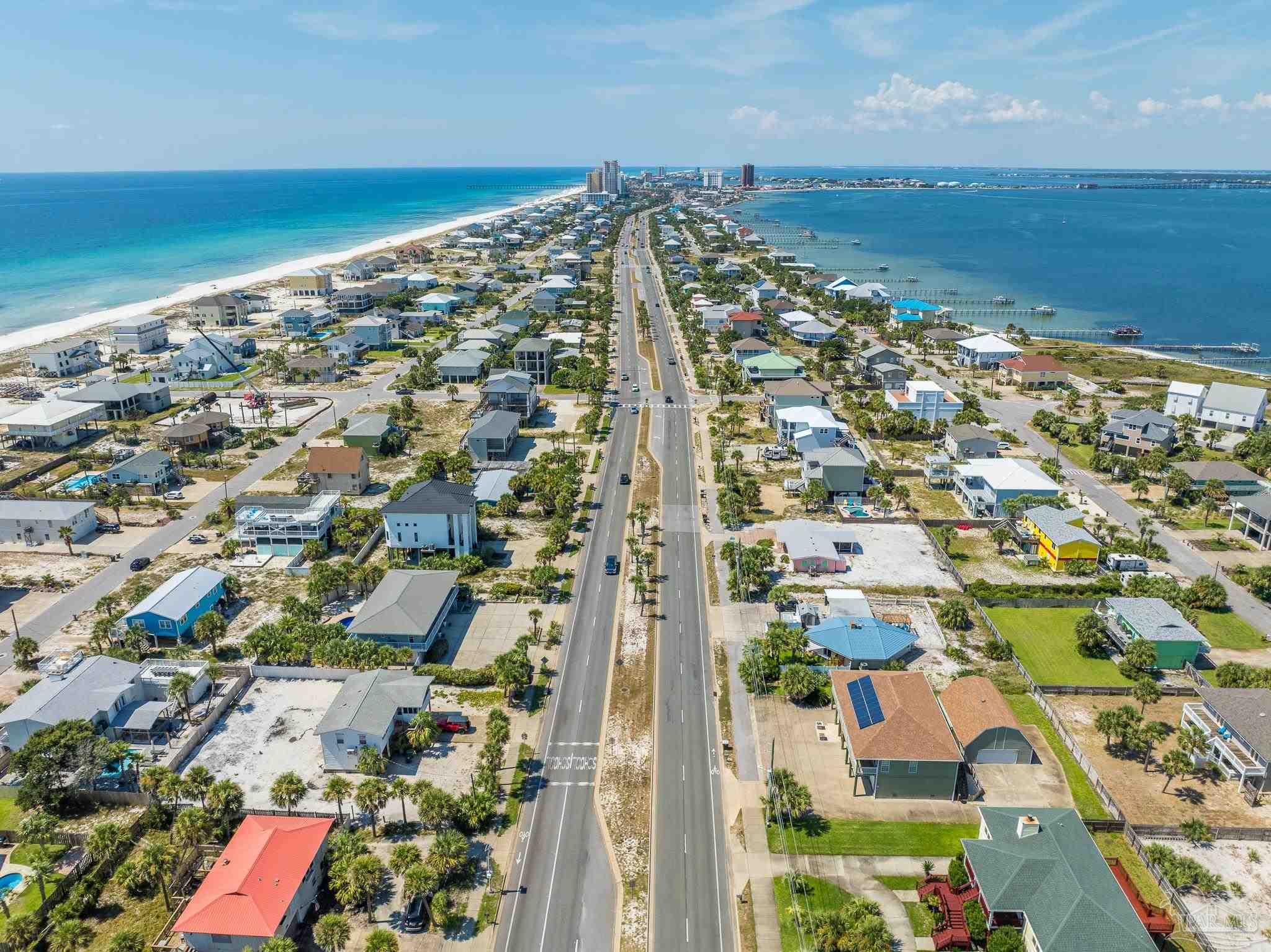 808 Via Deluna Dr