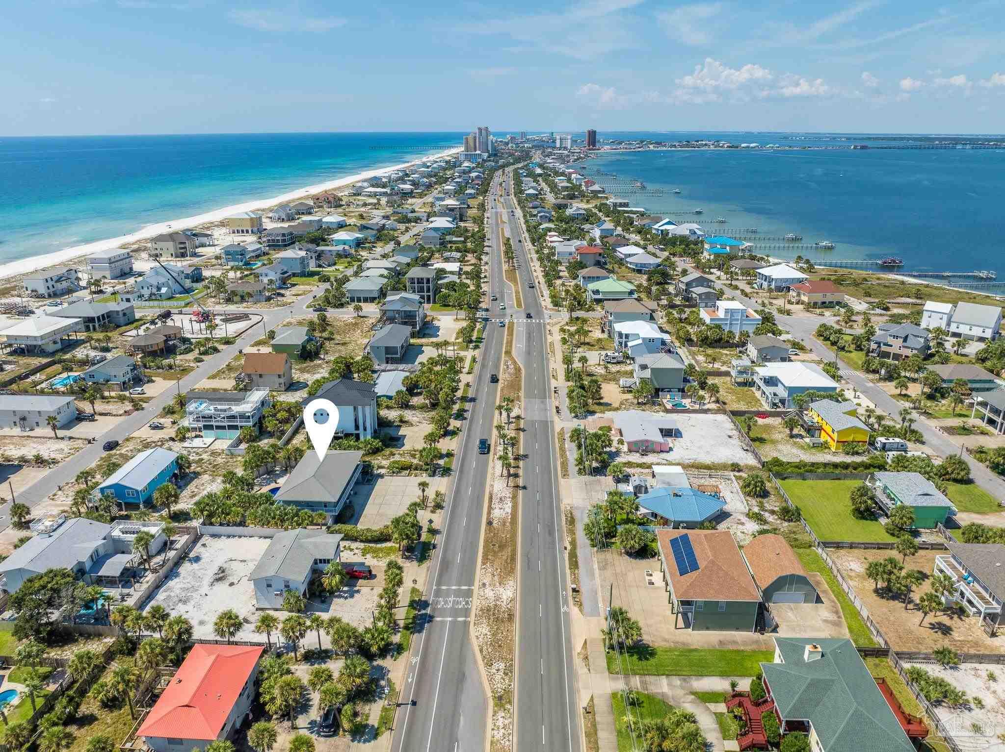 808 Via Deluna Dr
