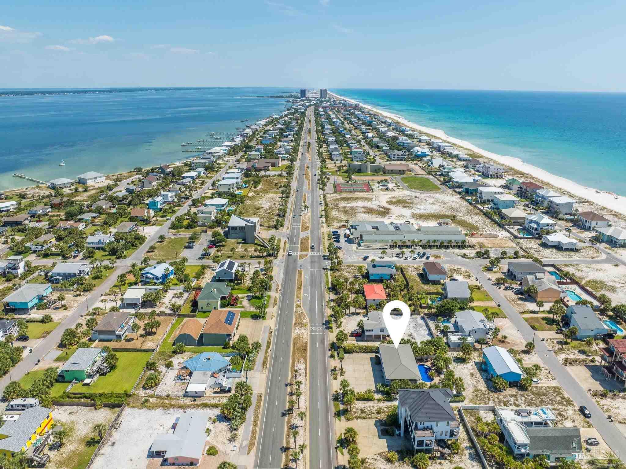 808 Via Deluna Dr