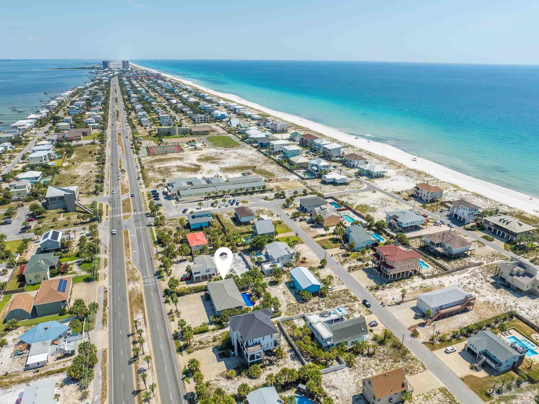 808 Via Deluna Dr