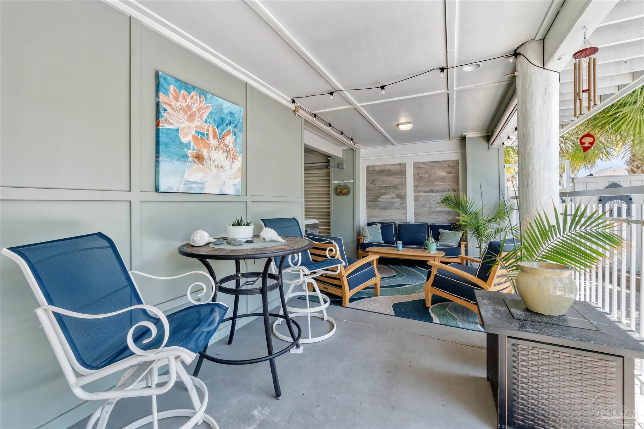 808 Via Deluna Dr