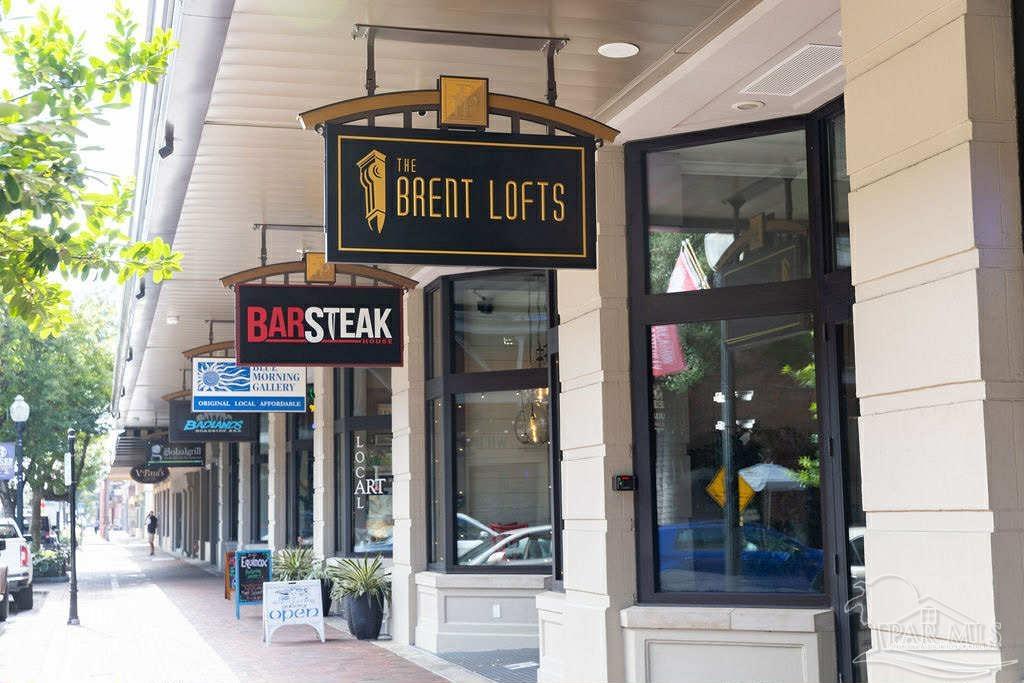 17 Palafox Pl # 209