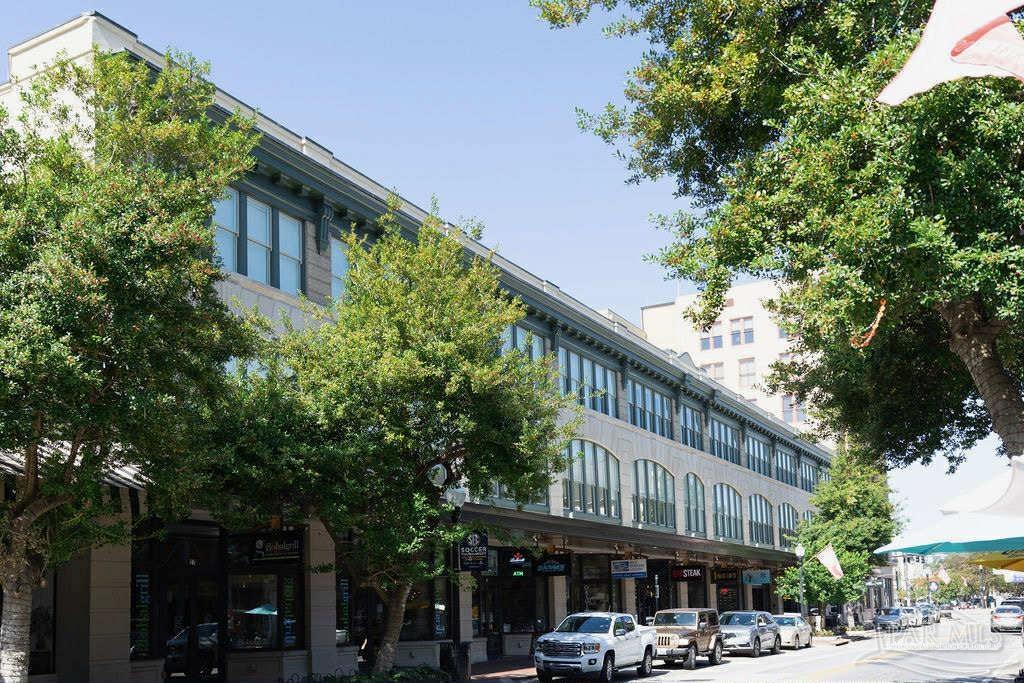 17 Palafox Pl # 209