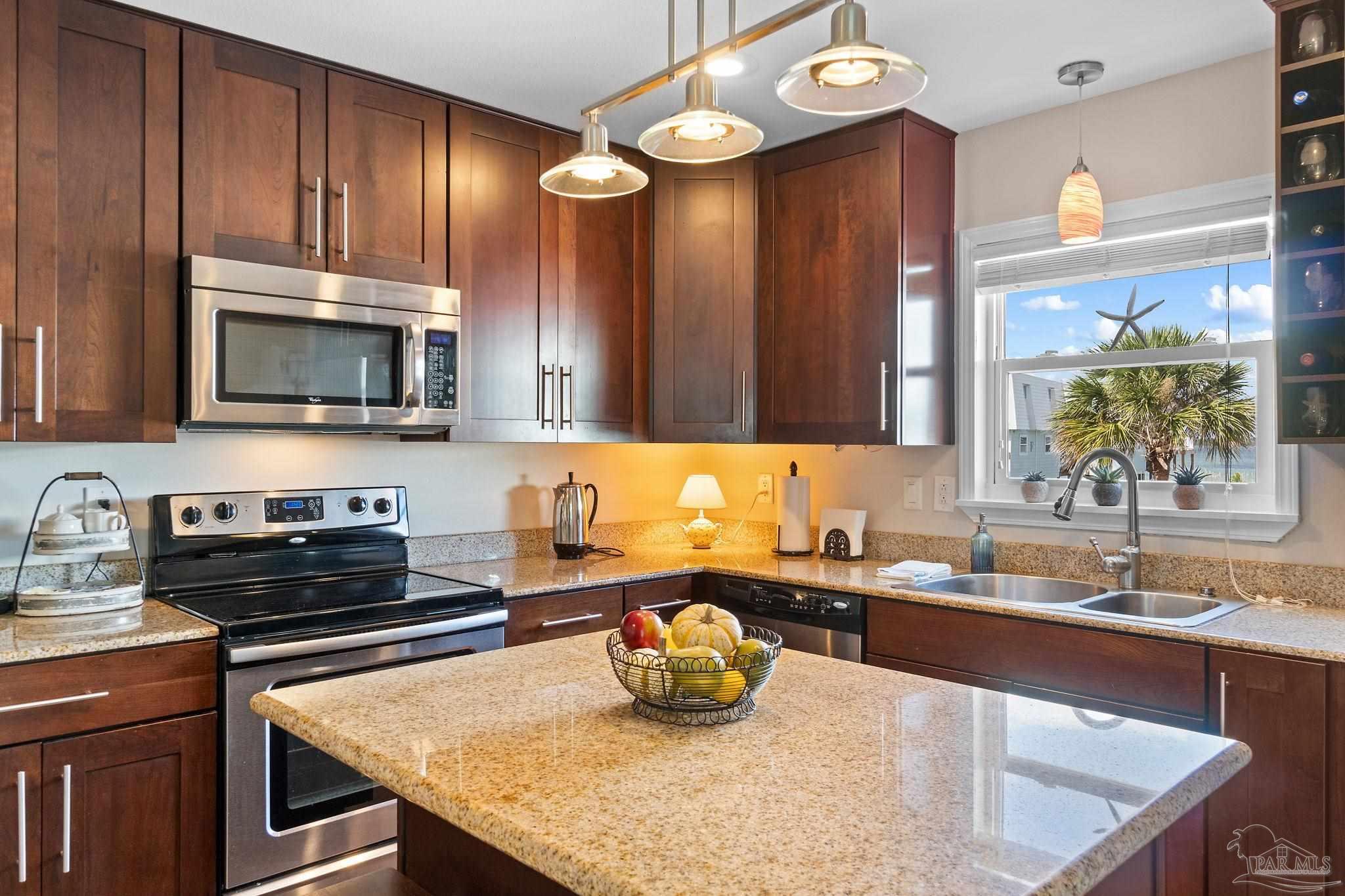 1100 Ft Pickens Rd # A18