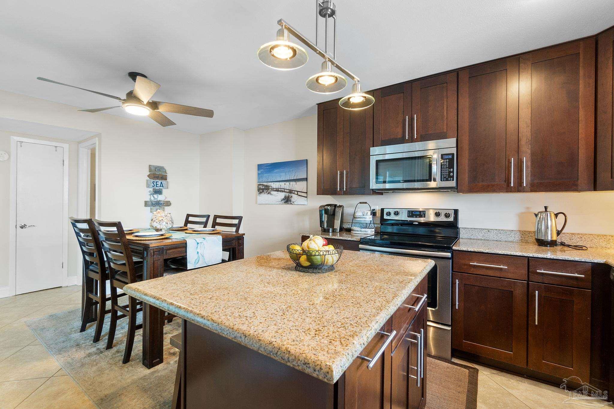 1100 Ft Pickens Rd # A18