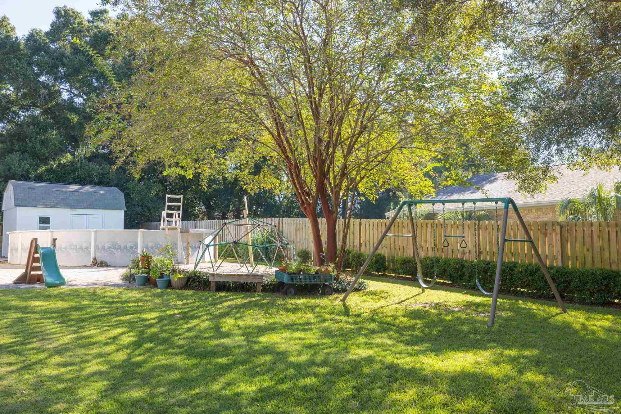 6 Pinetree Dr