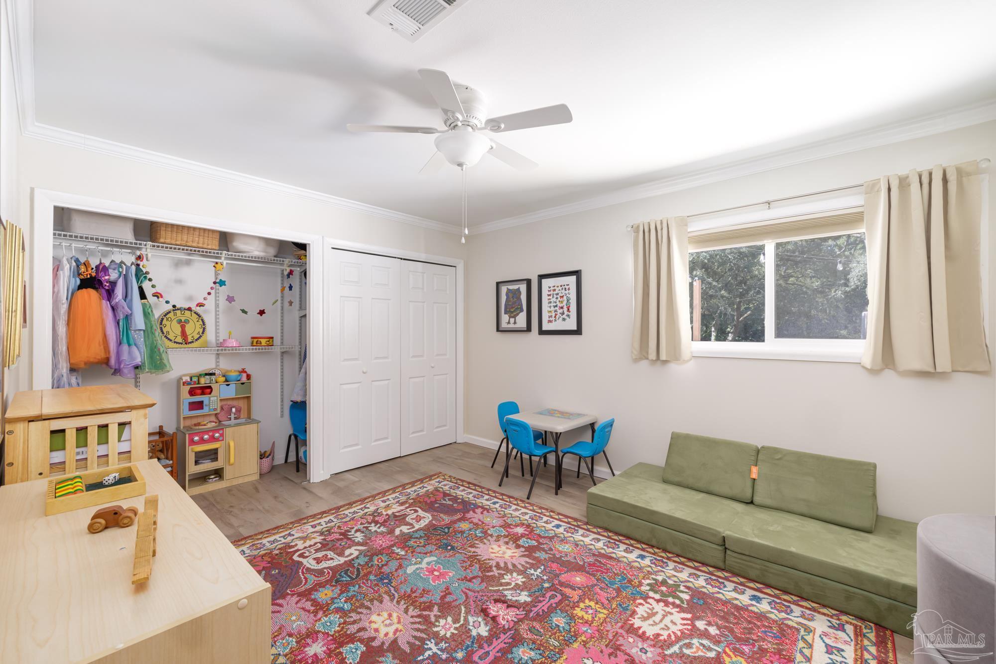 6 Pinetree Dr