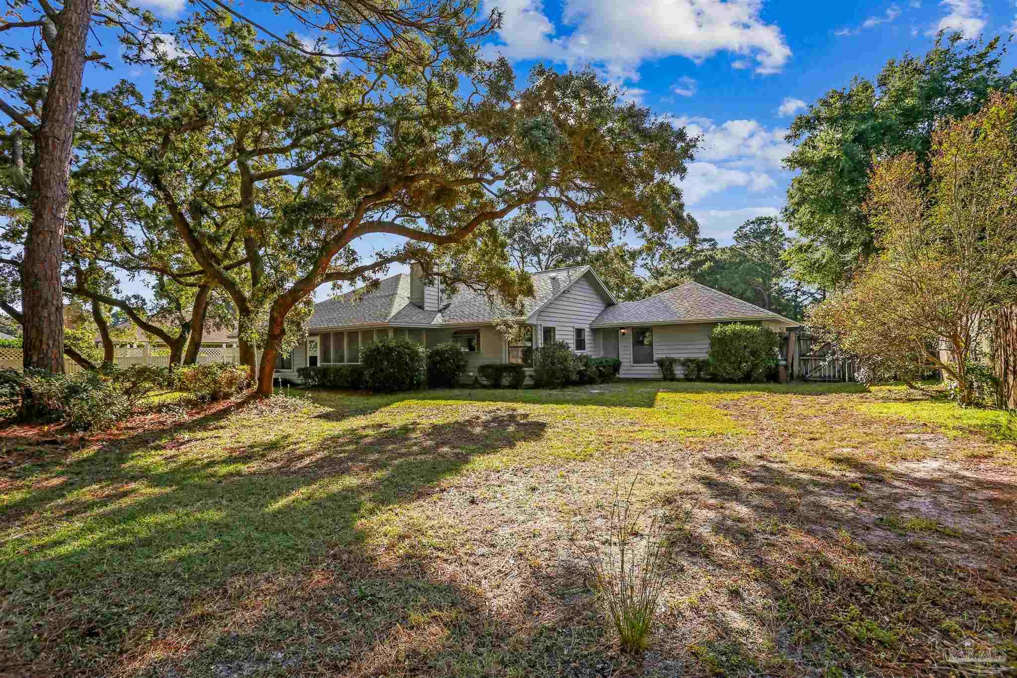 1328 Tiger Ln