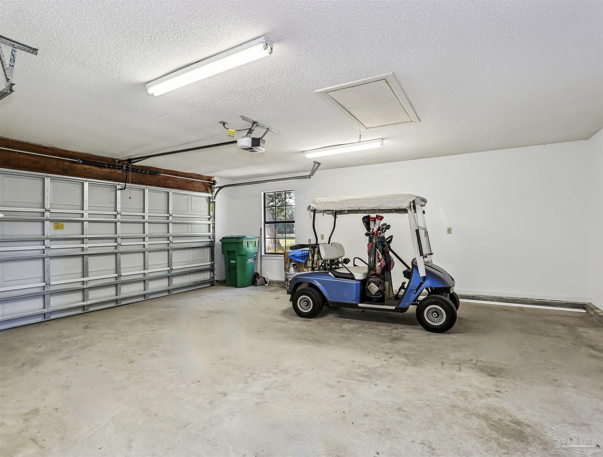 1328 Tiger Ln