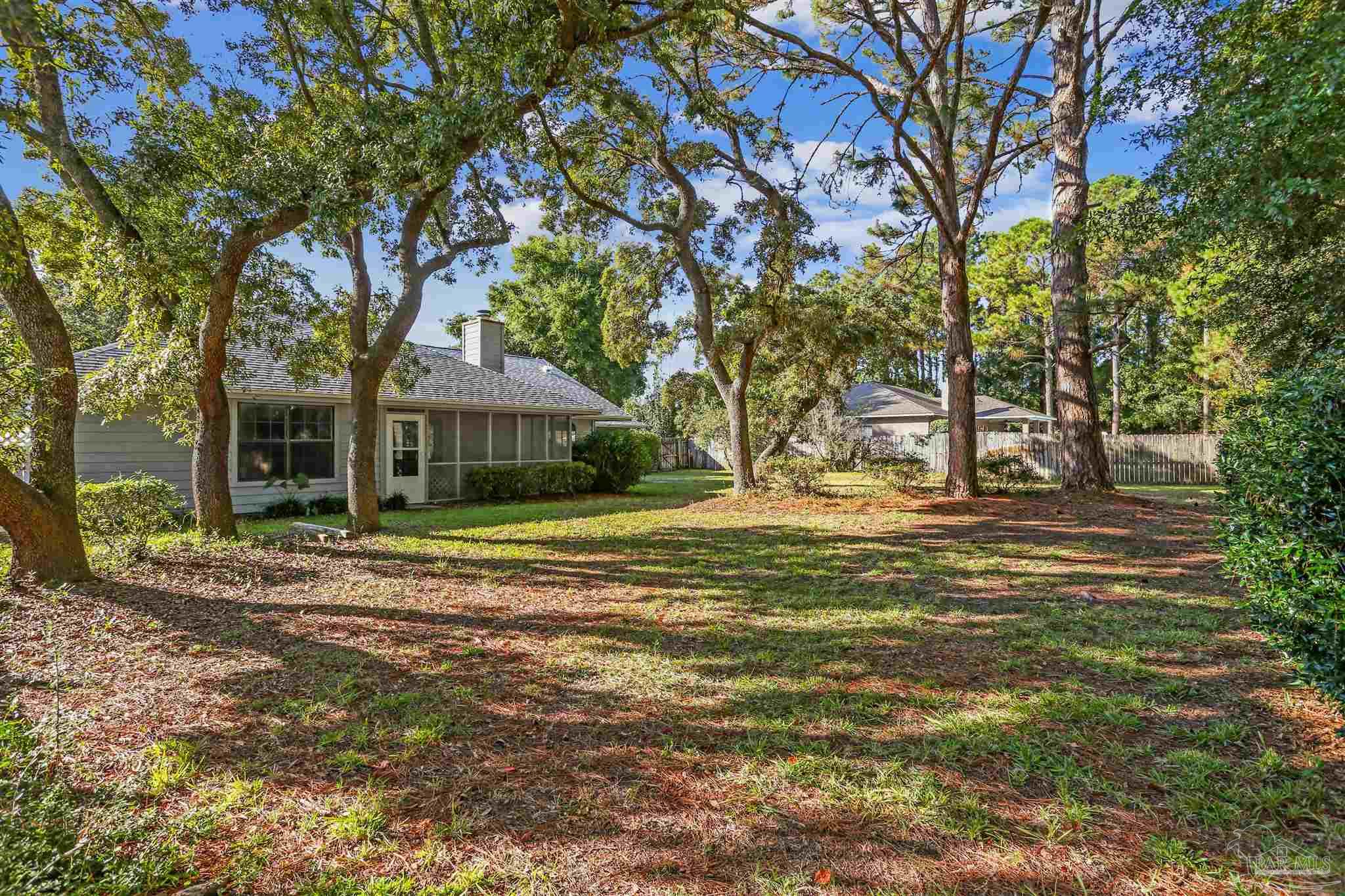 1328 Tiger Ln