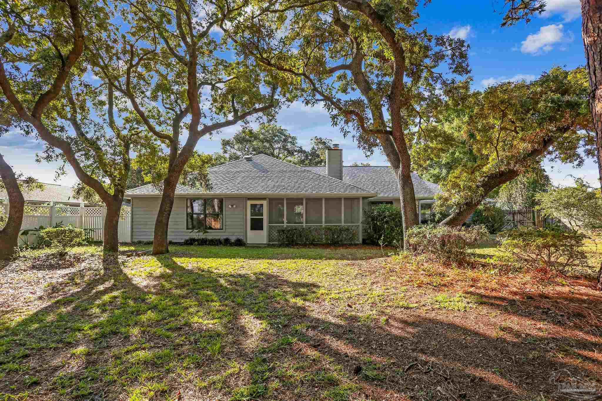 1328 Tiger Ln
