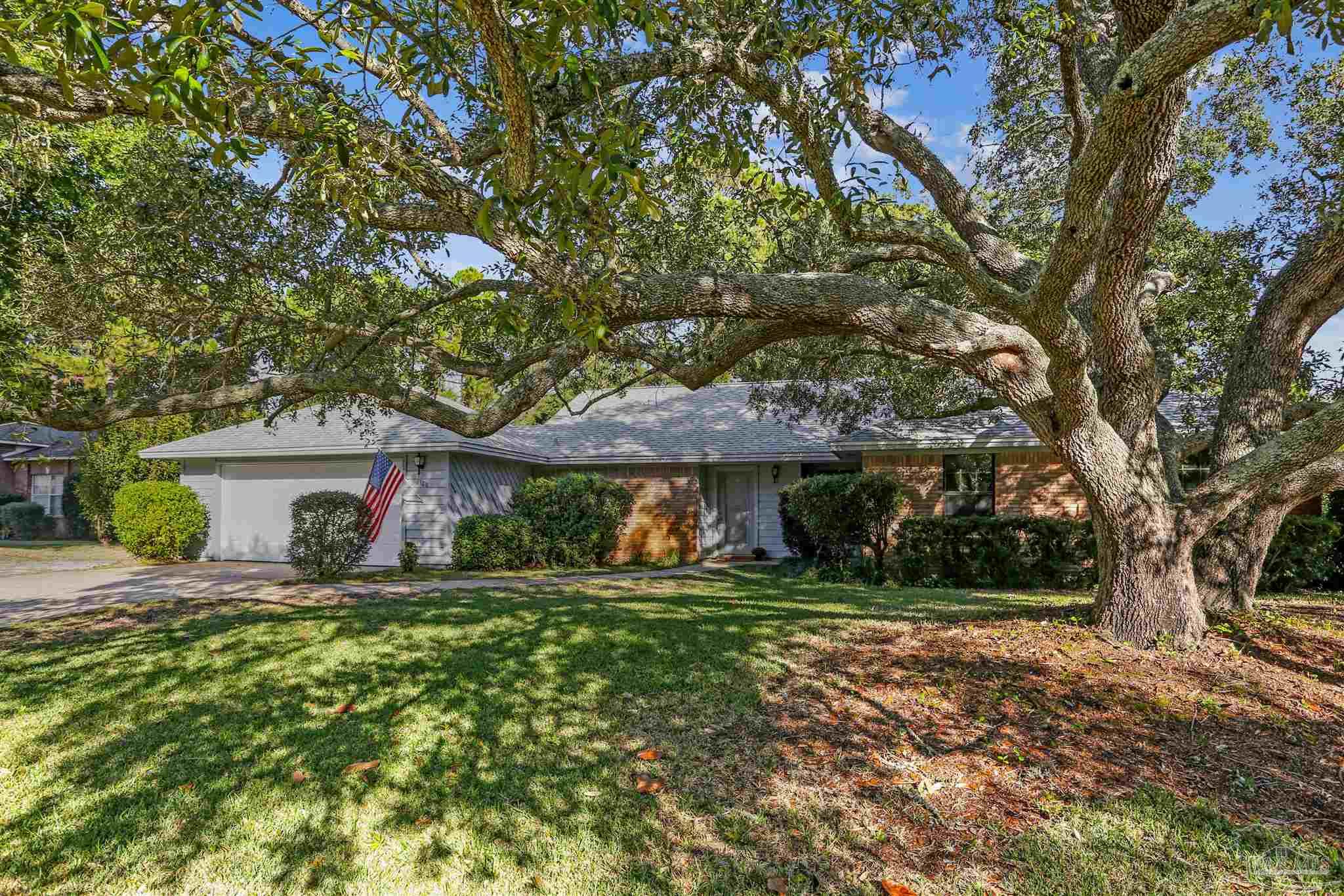 1328 Tiger Ln