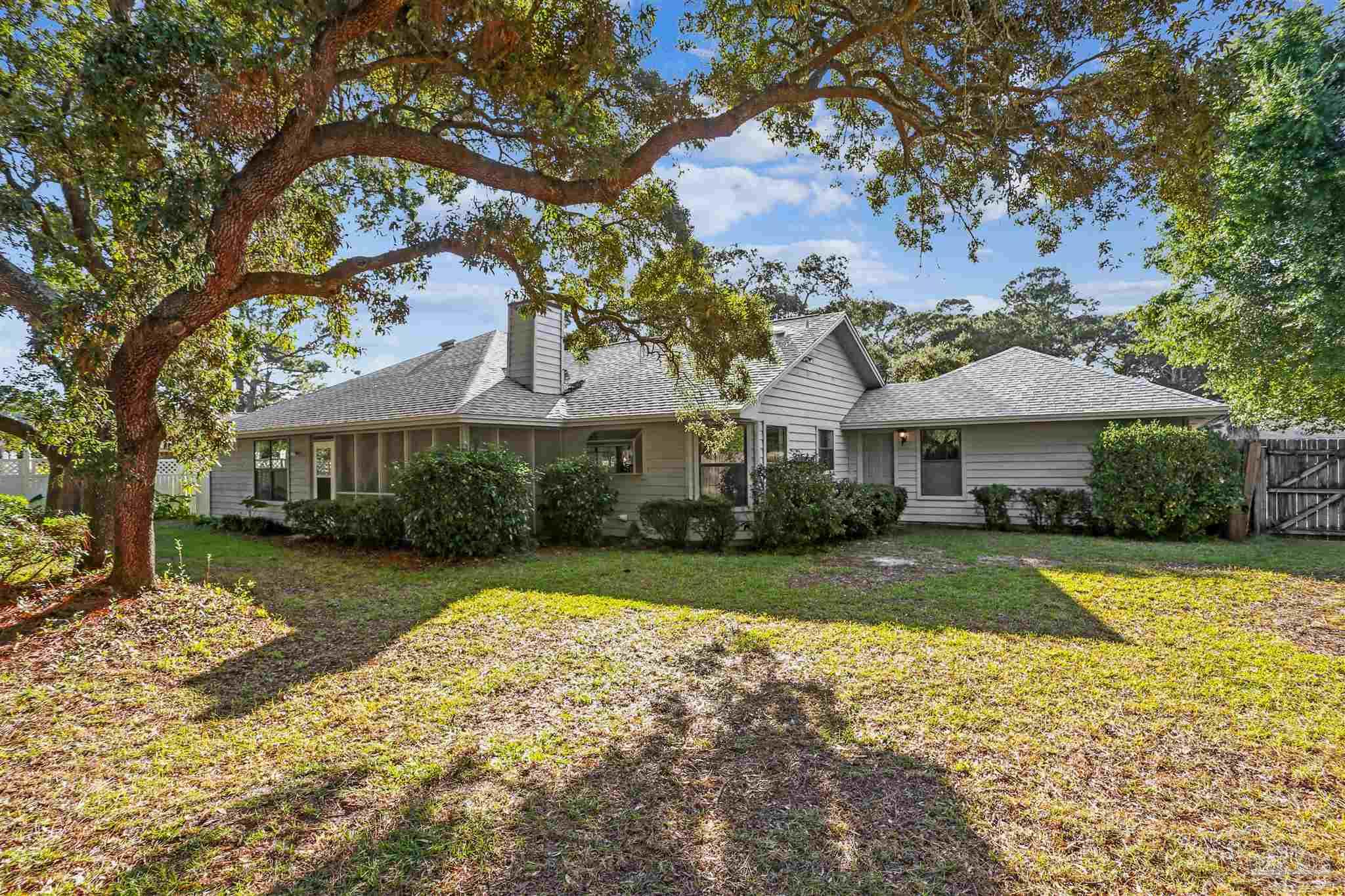 1328 Tiger Ln