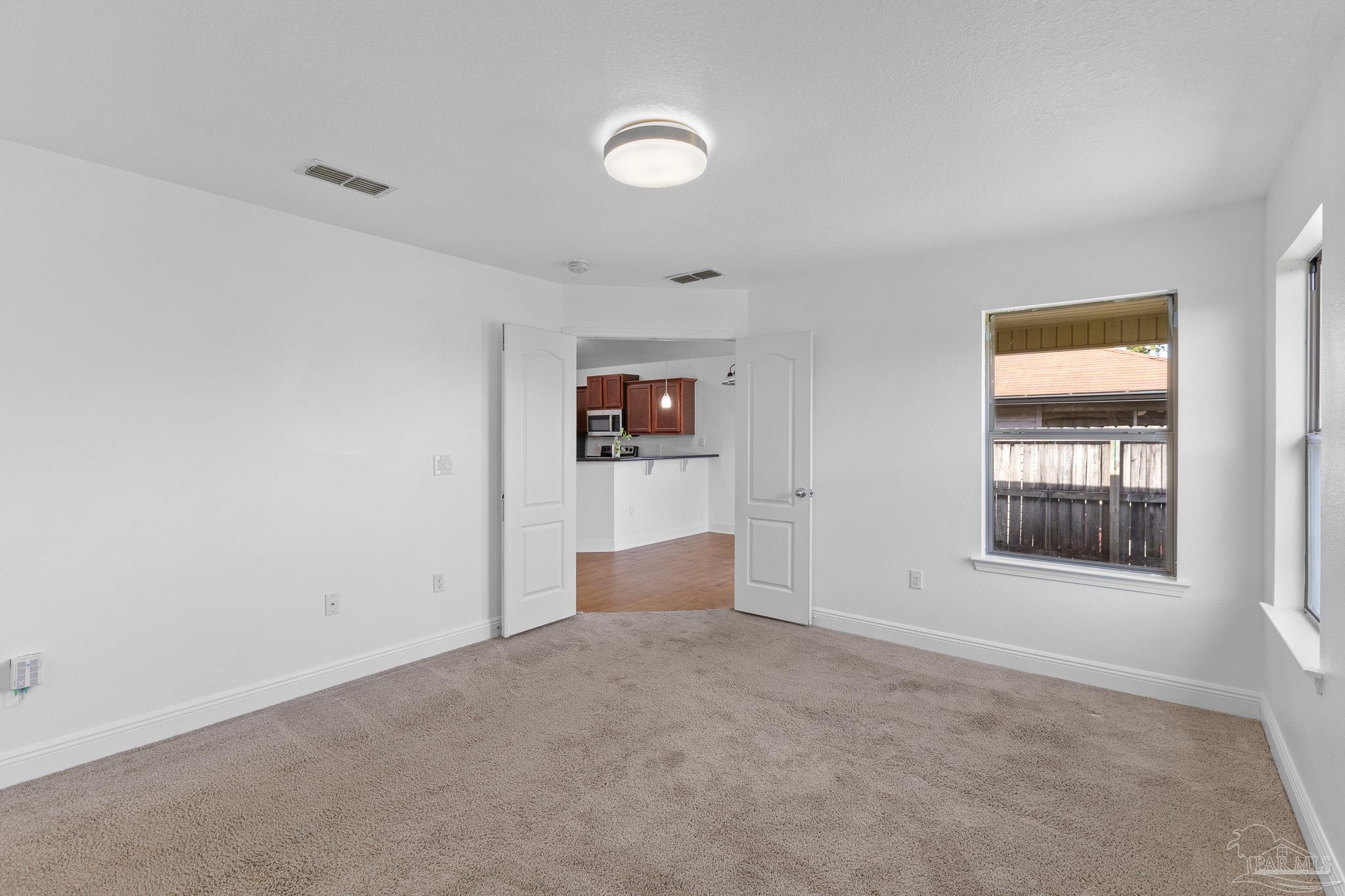 10650 Senegal Dr, Pensacola