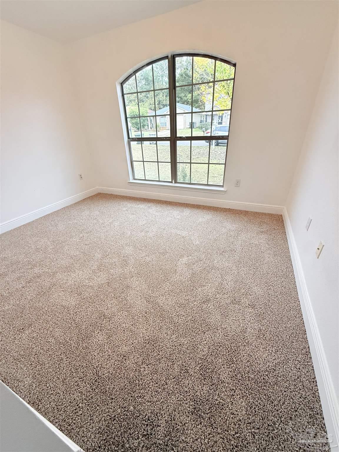 10650 Senegal Dr, Pensacola