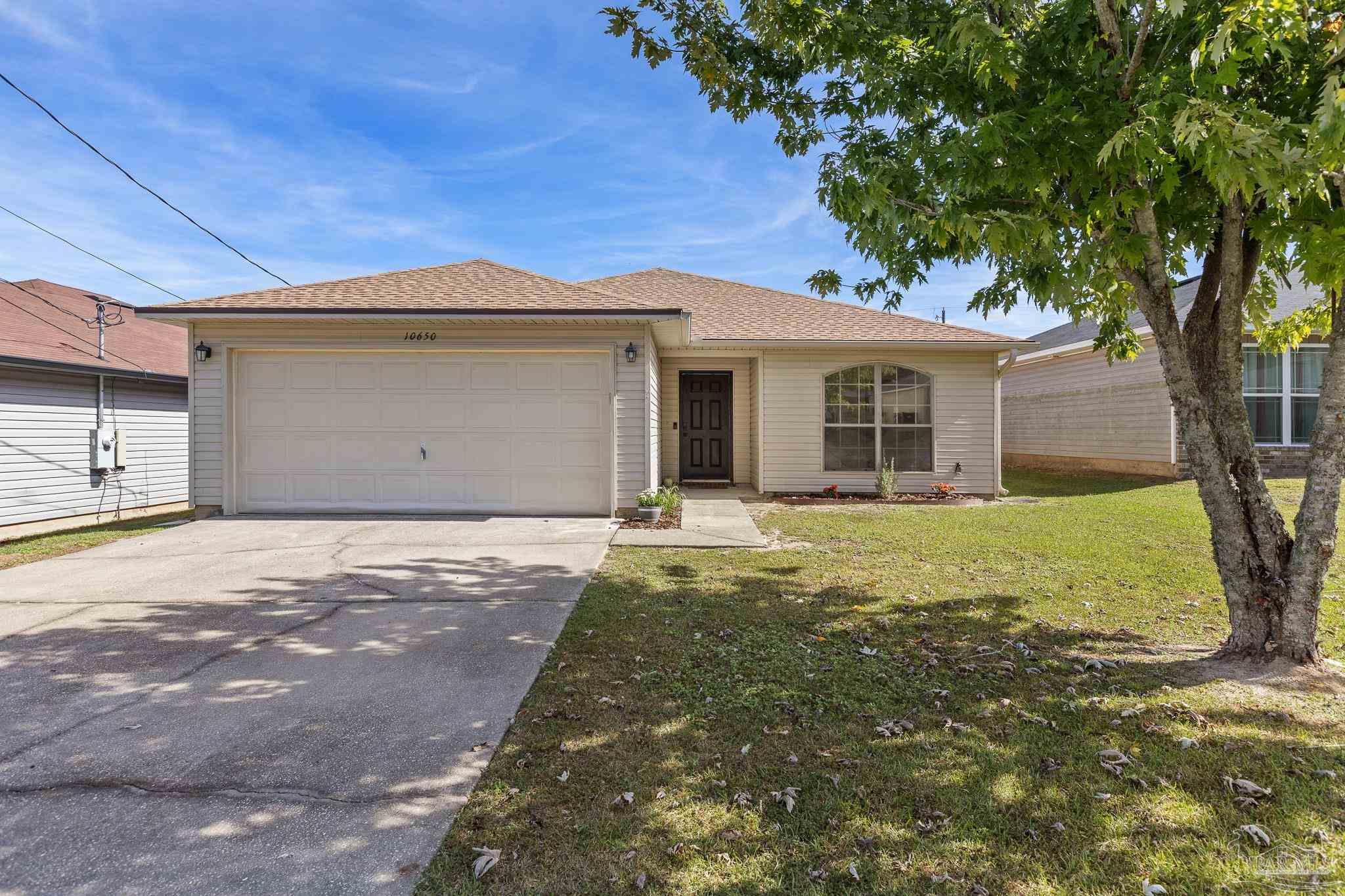 10650 Senegal Dr, Pensacola