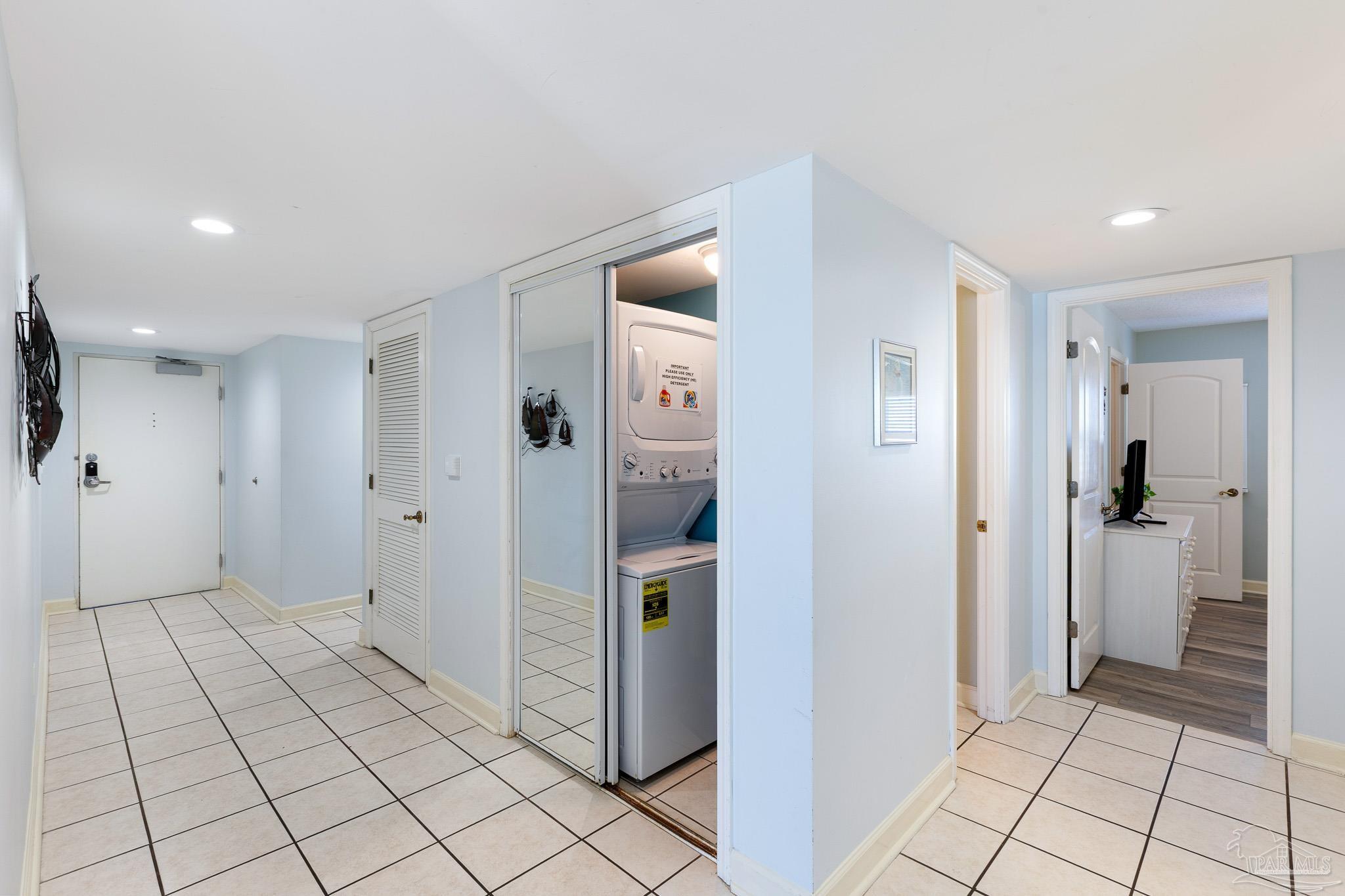 1600 Via Deluna Dr # B Unit: 501-B