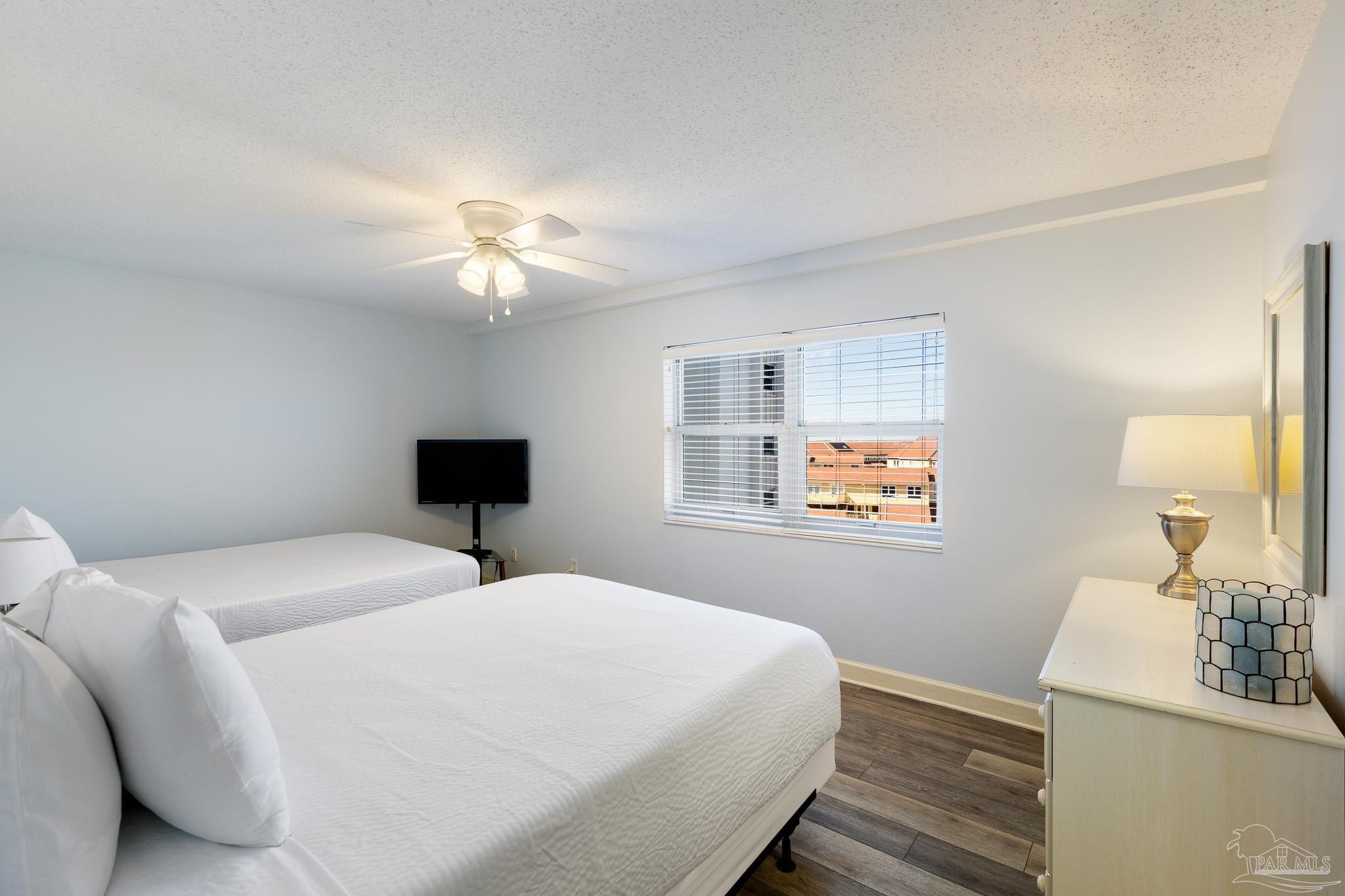 1600 Via Deluna Dr # B Unit: 501-B