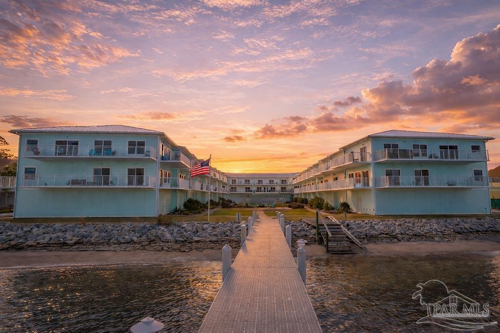 952 Sound Harbor Cir