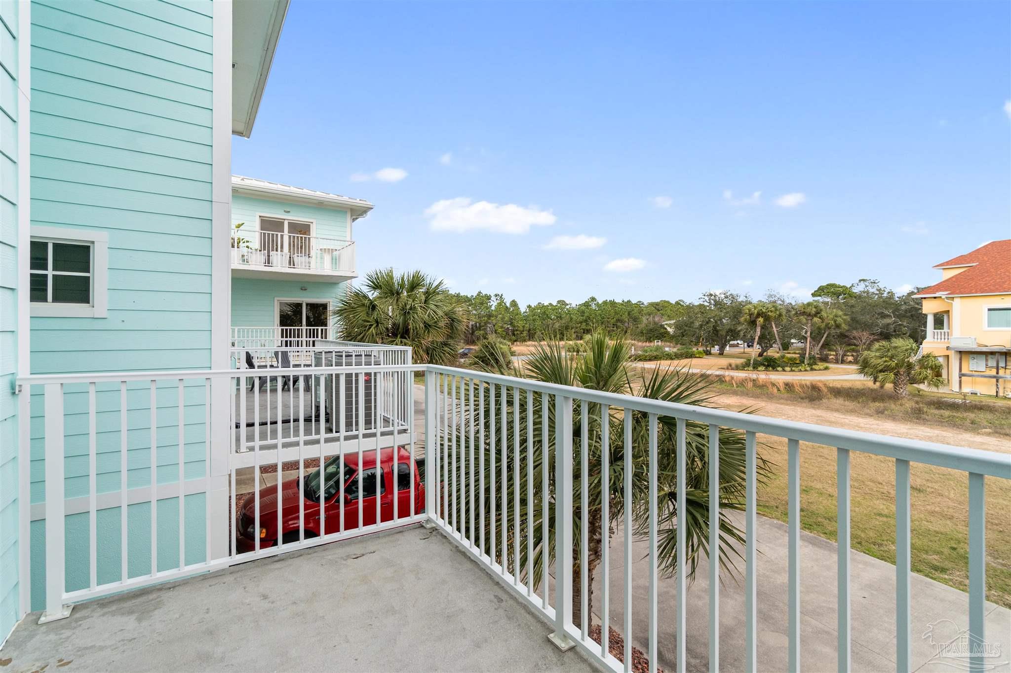 952 Sound Harbor Cir