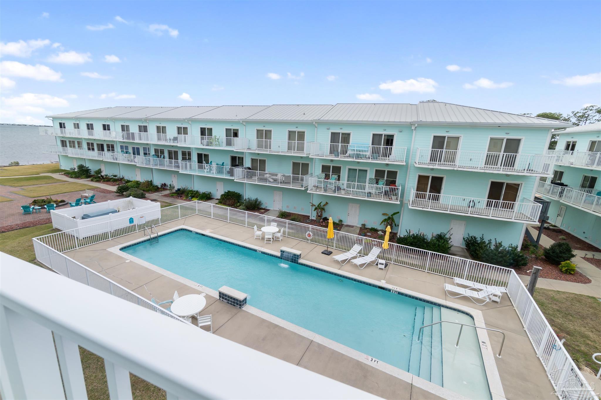 952 Sound Harbor Cir