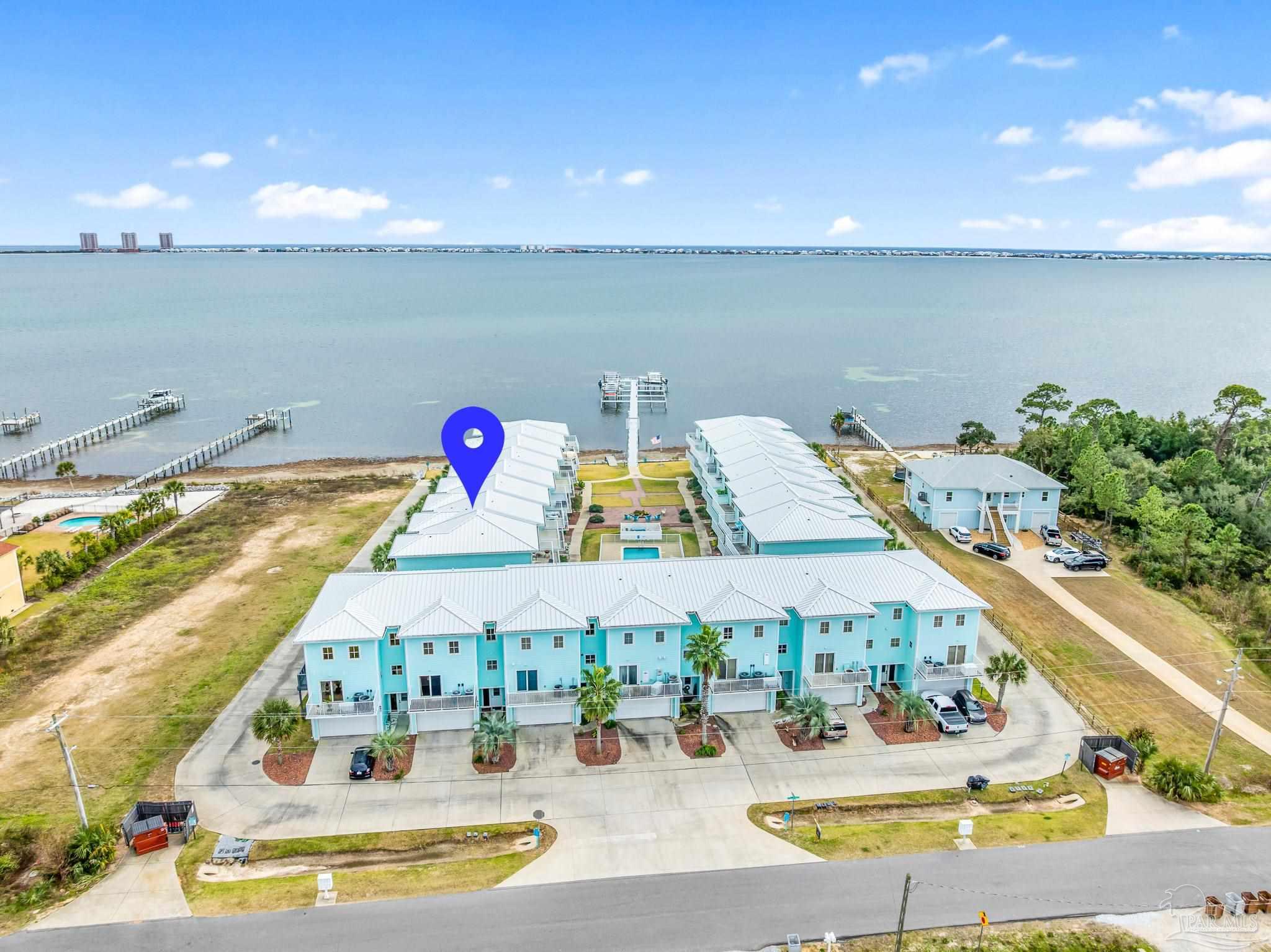 952 Sound Harbor Cir