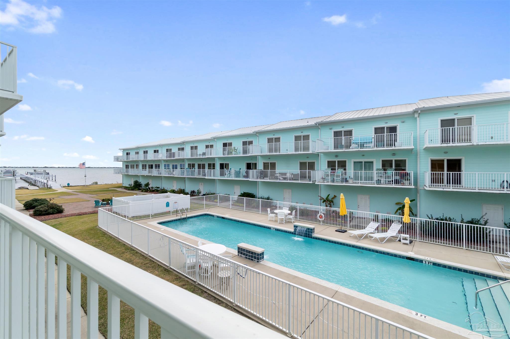 952 Sound Harbor Cir