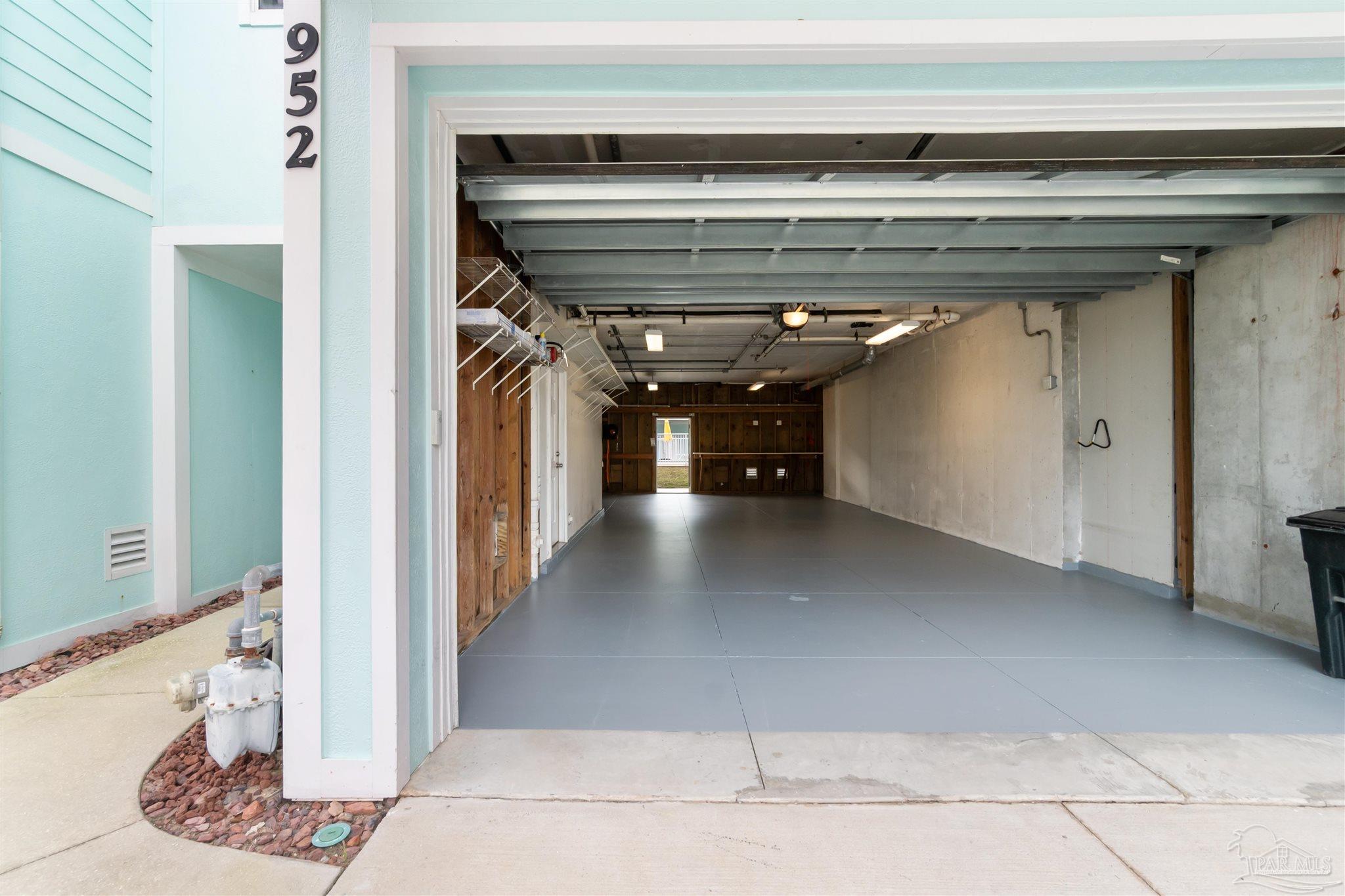 952 Sound Harbor Cir