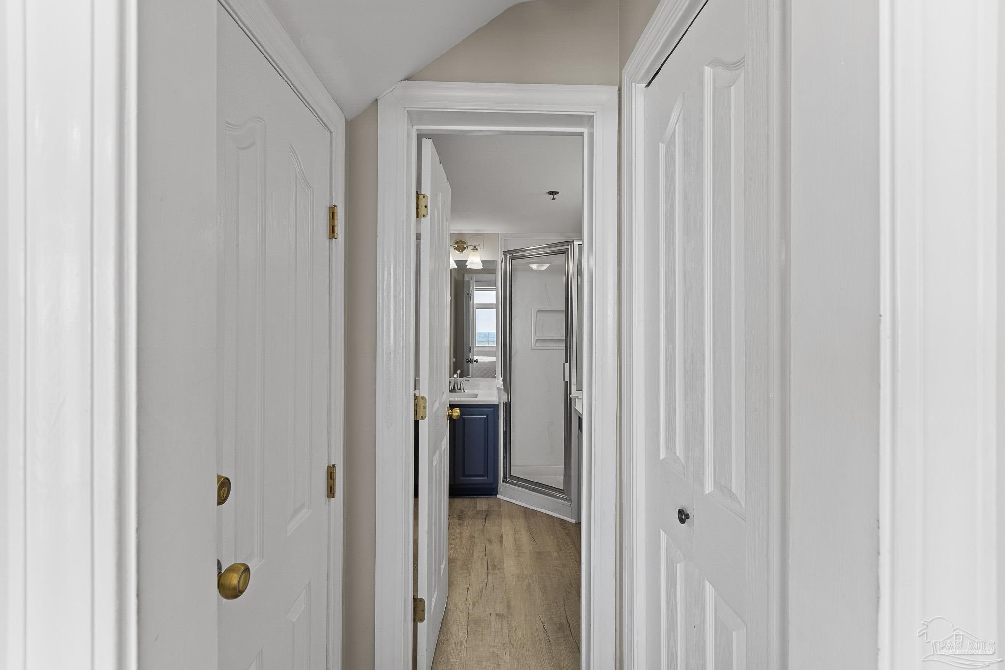 955 Ft Pickens Rd # I