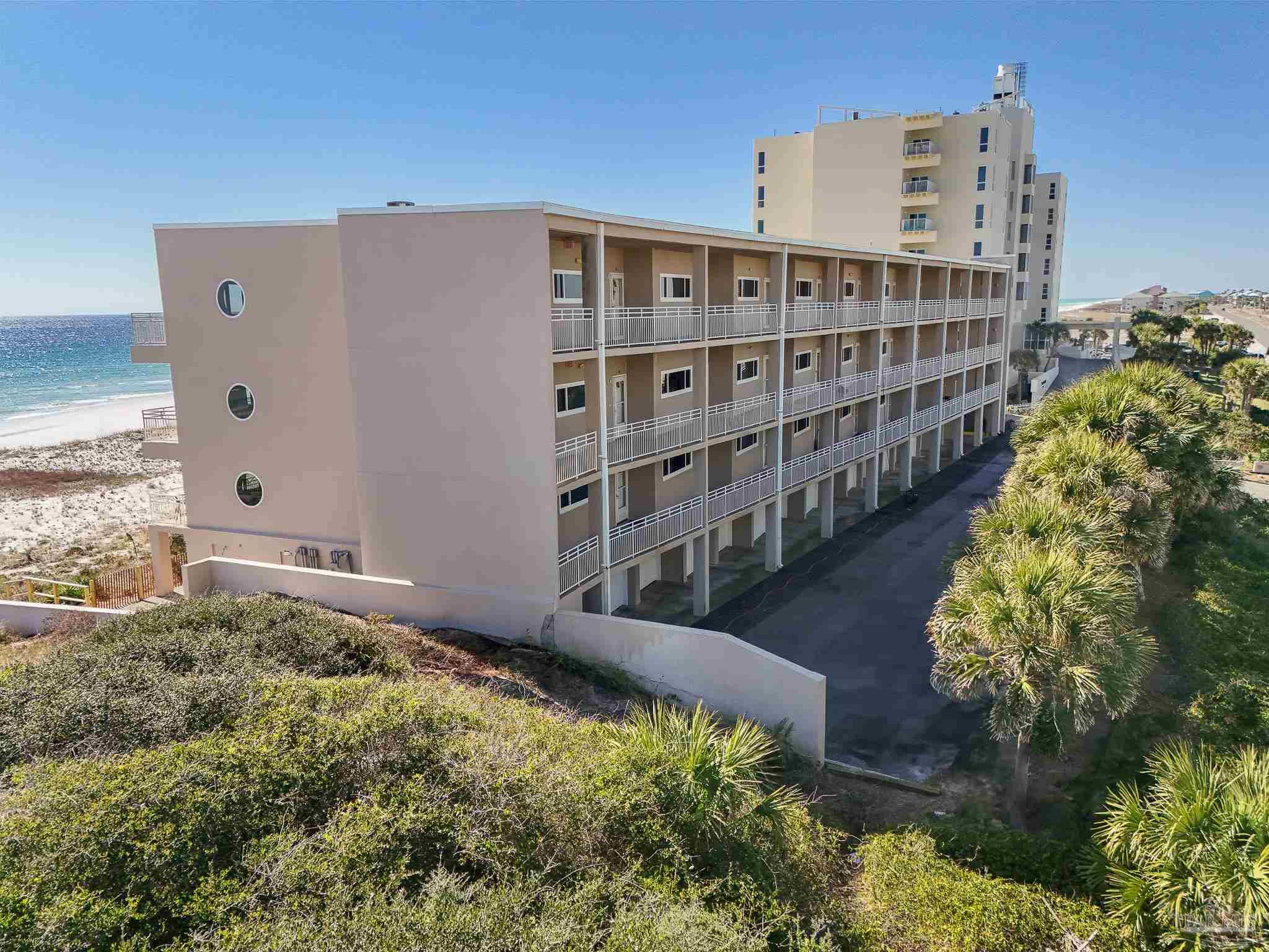 955 Ft Pickens Rd # I