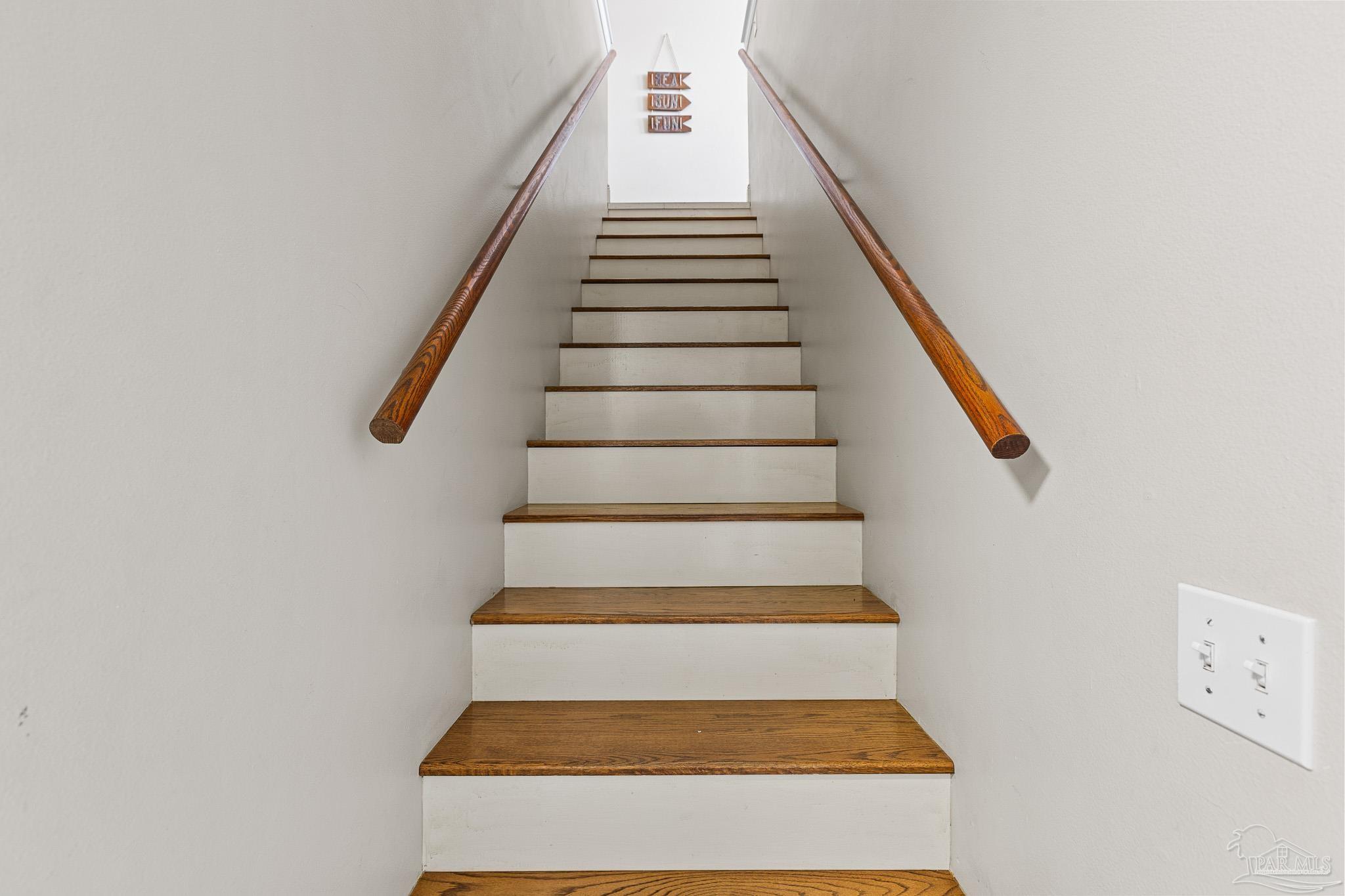 955 Ft Pickens Rd # I