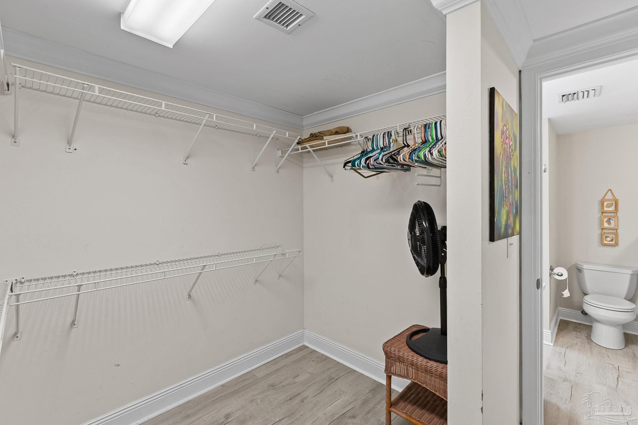 955 Ft Pickens Rd # I