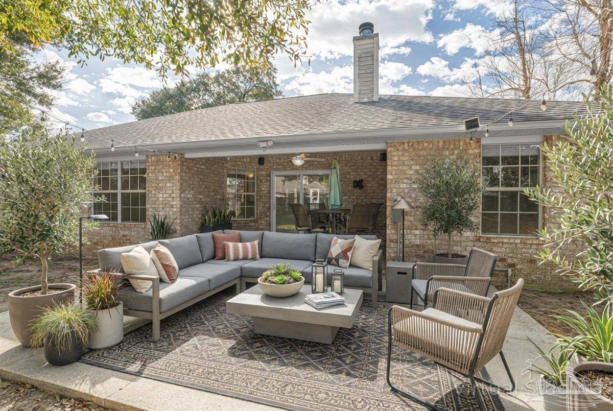 4882 Pineview Ridge Rd