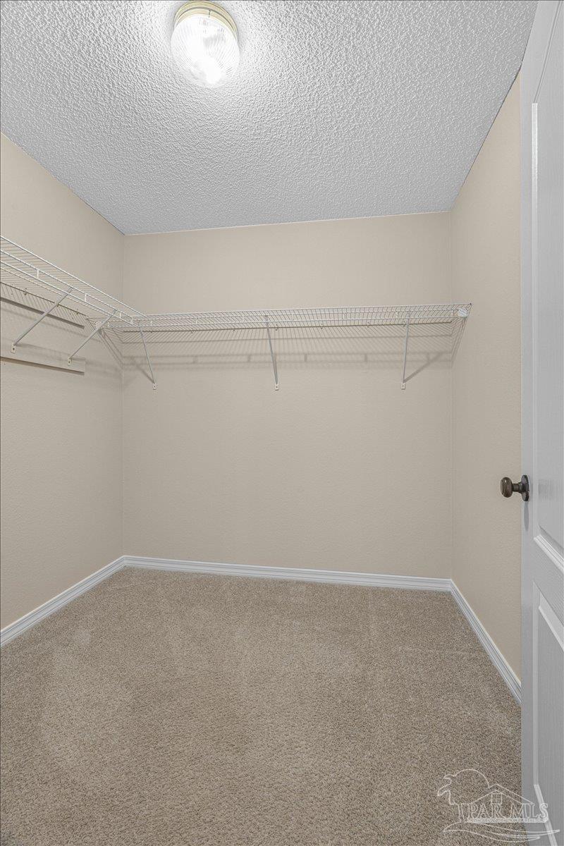4882 Pineview Ridge Rd