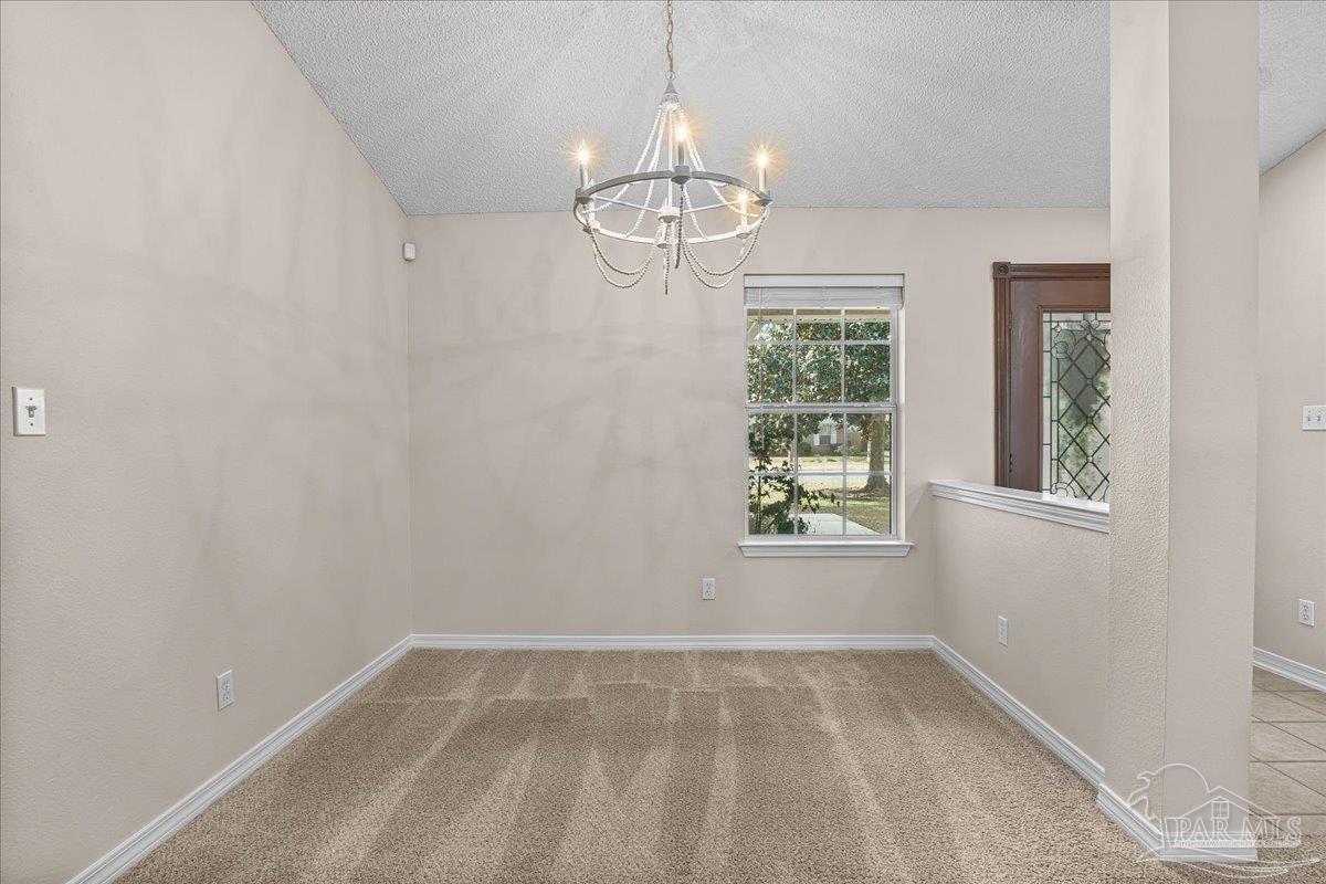 4882 Pineview Ridge Rd
