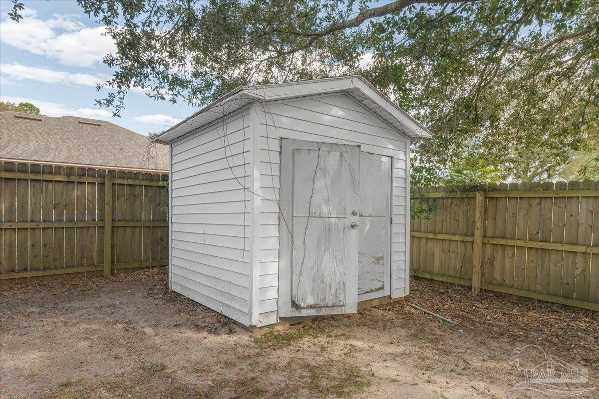 4882 Pineview Ridge Rd
