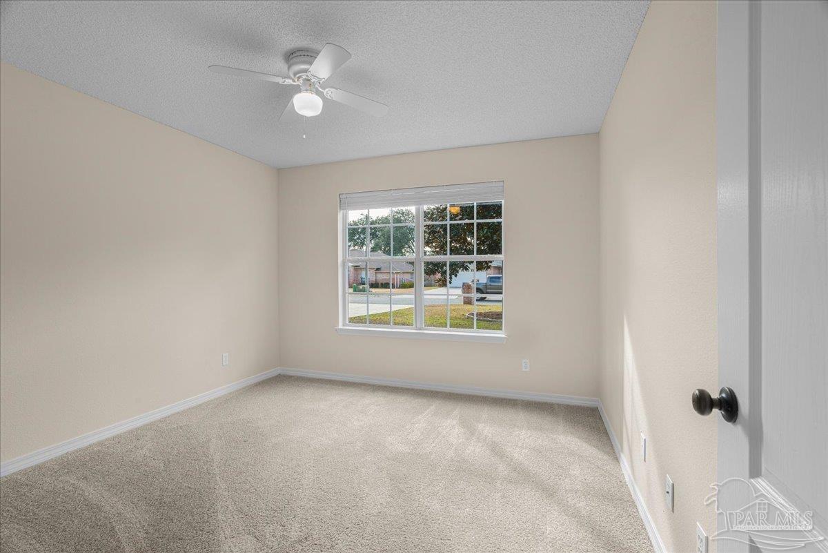 4882 Pineview Ridge Rd