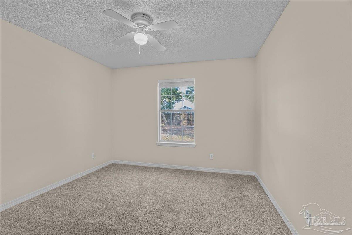 4882 Pineview Ridge Rd