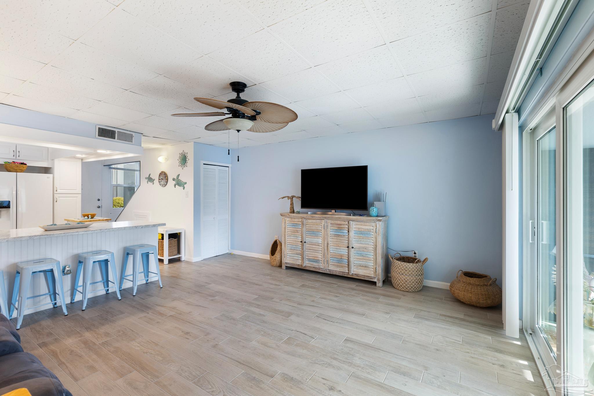 201 Pensacola Beach Rd # C8