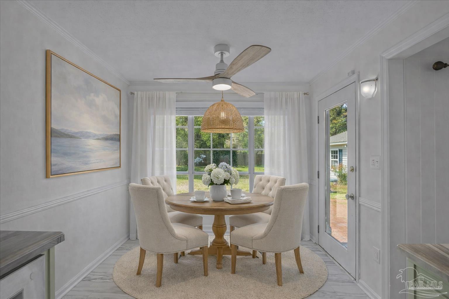 15 Lakeside Dr