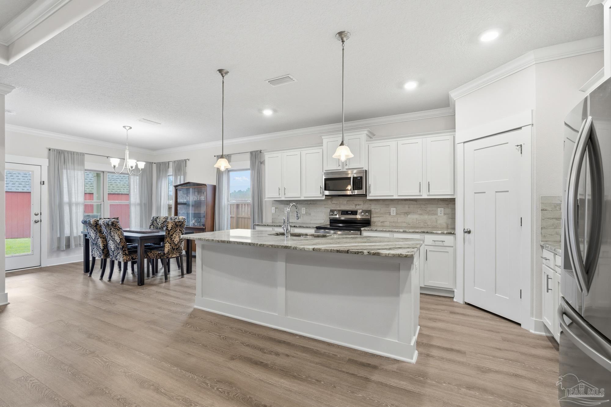 1928 Cambridge Park Dr