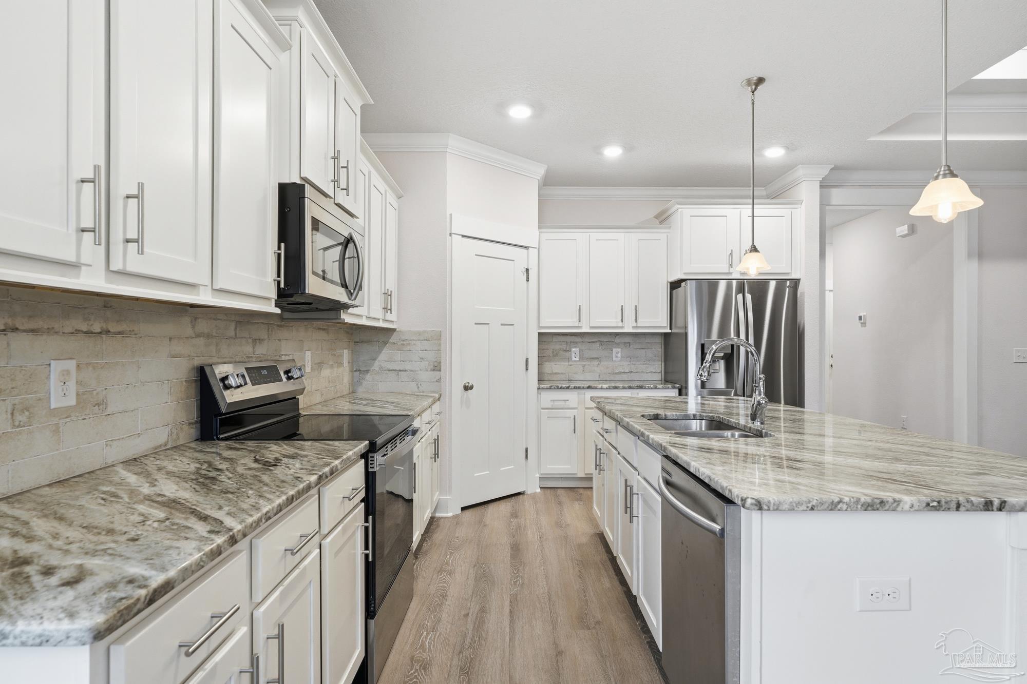 1928 Cambridge Park Dr