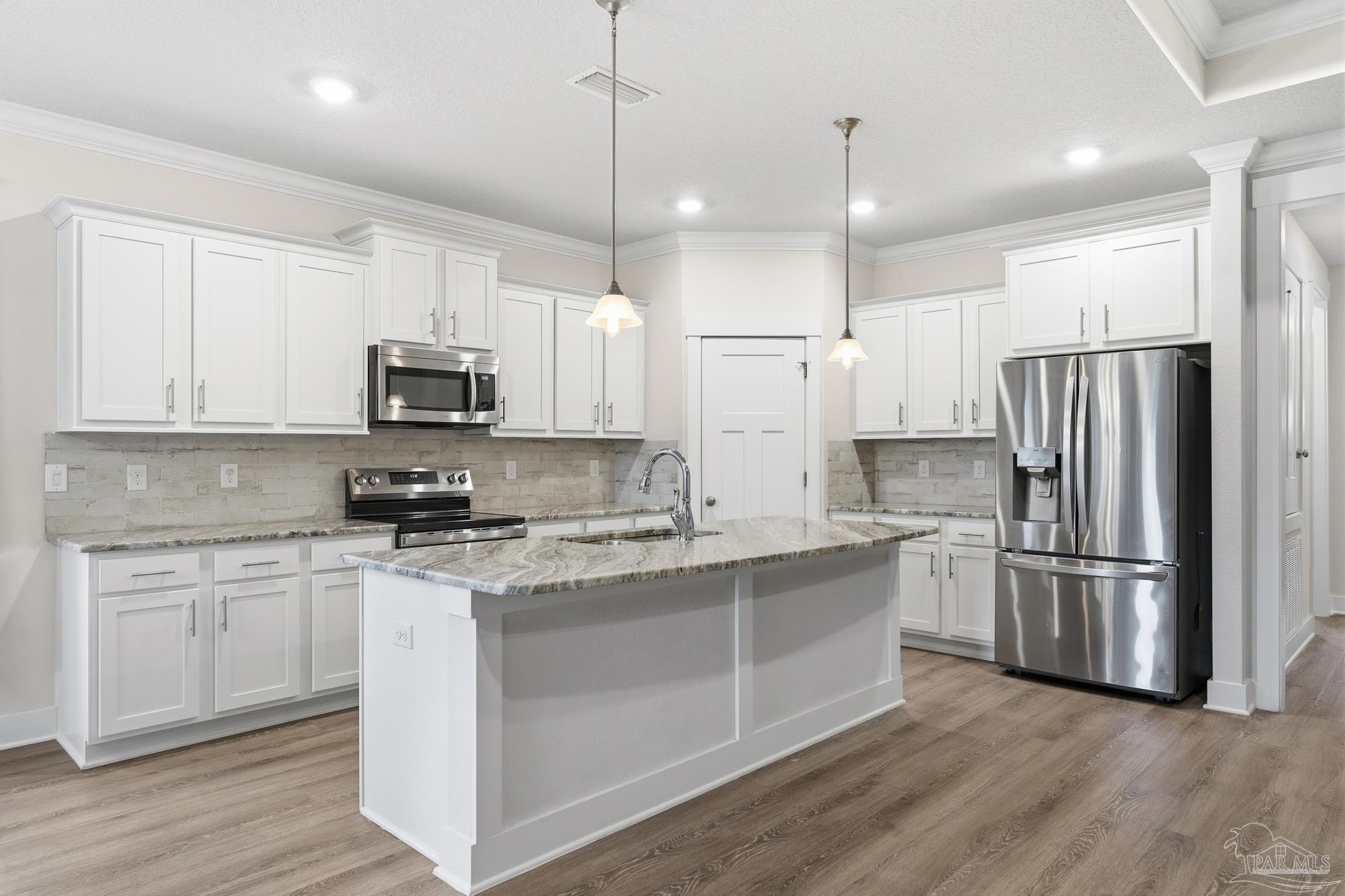 1928 Cambridge Park Dr
