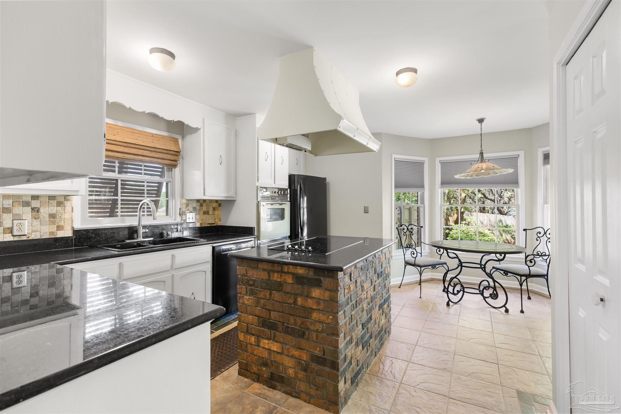 505 Bear Dr