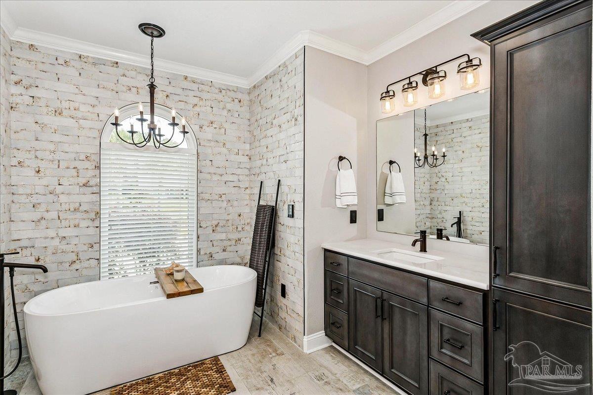 3801 Tiger Point Blvd