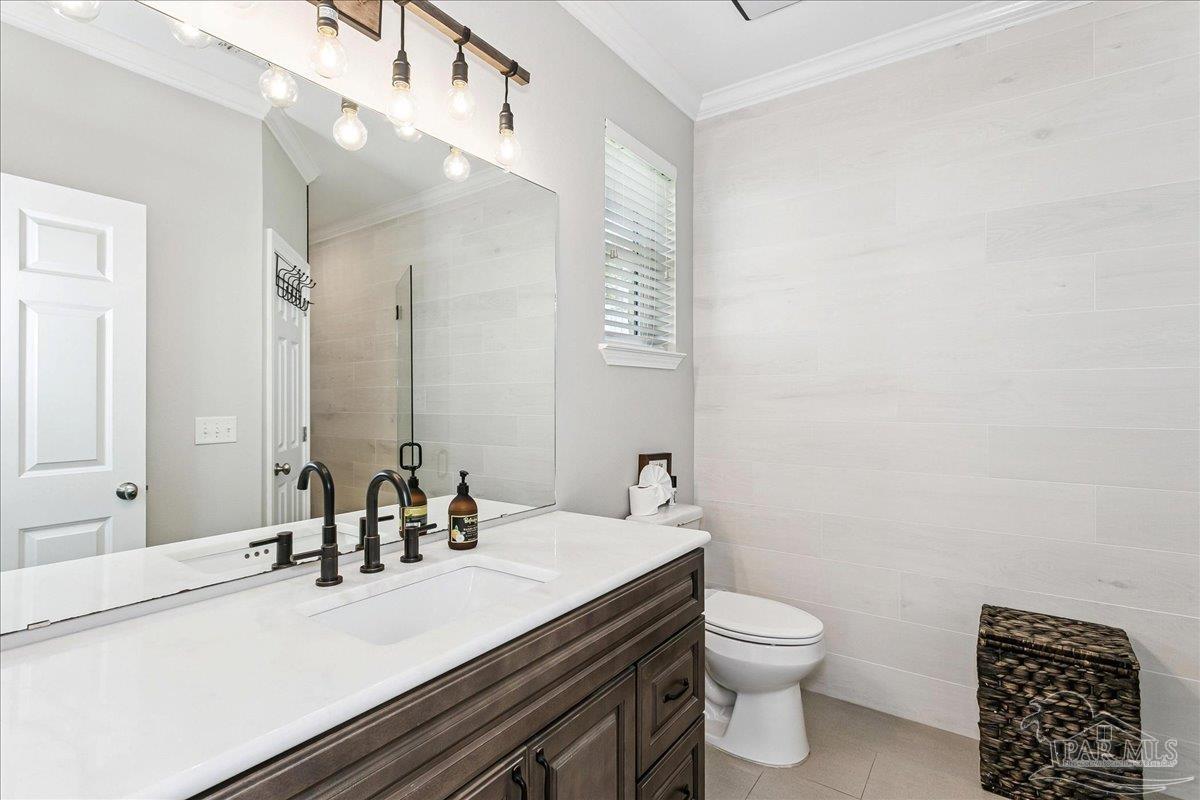 3801 Tiger Point Blvd