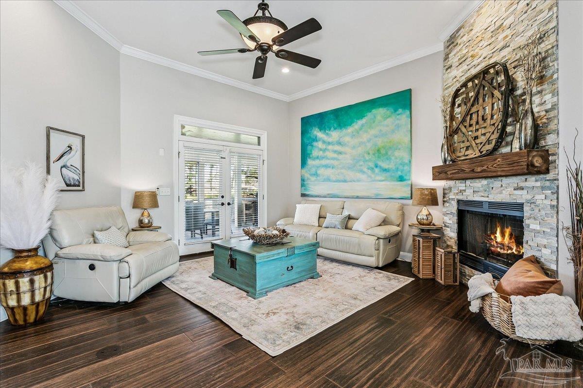 3801 Tiger Point Blvd