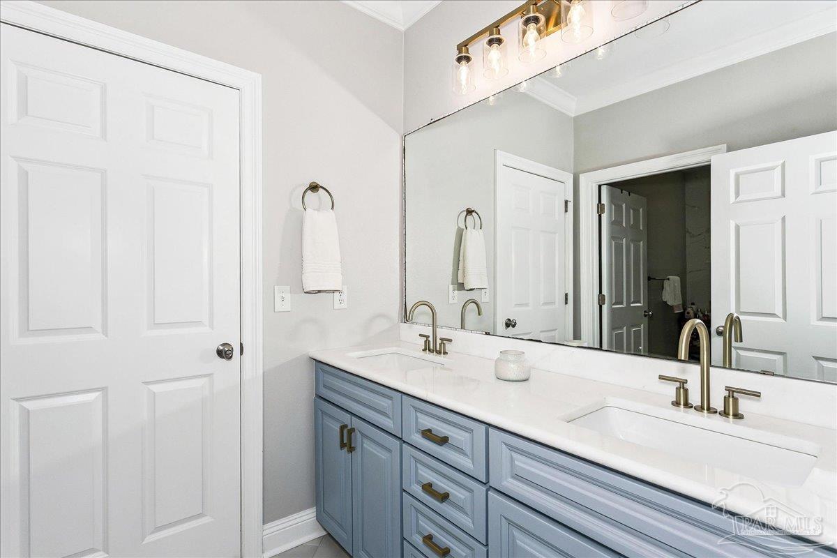 3801 Tiger Point Blvd